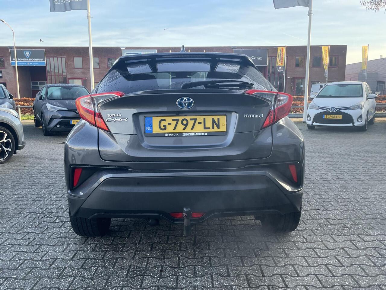 Toyota C-HR 1.8 Hybrid Style All seasonbanden