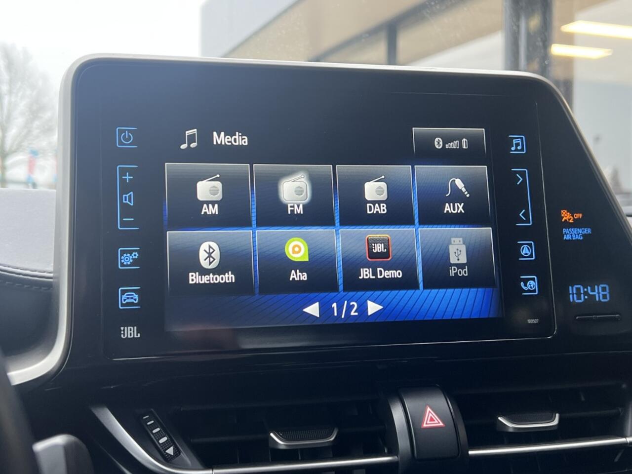 Toyota C-HR 1.8 Hyride Sport | JBL | Bi-Tone | Stoelverwarming