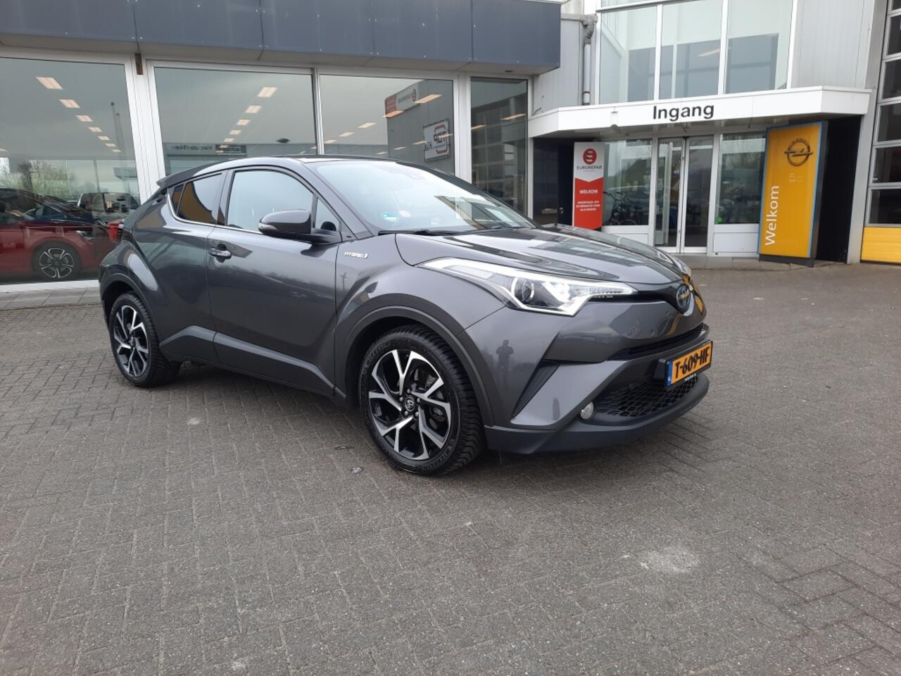 Toyota C-HR 1.8 Hybrid Bus Intro