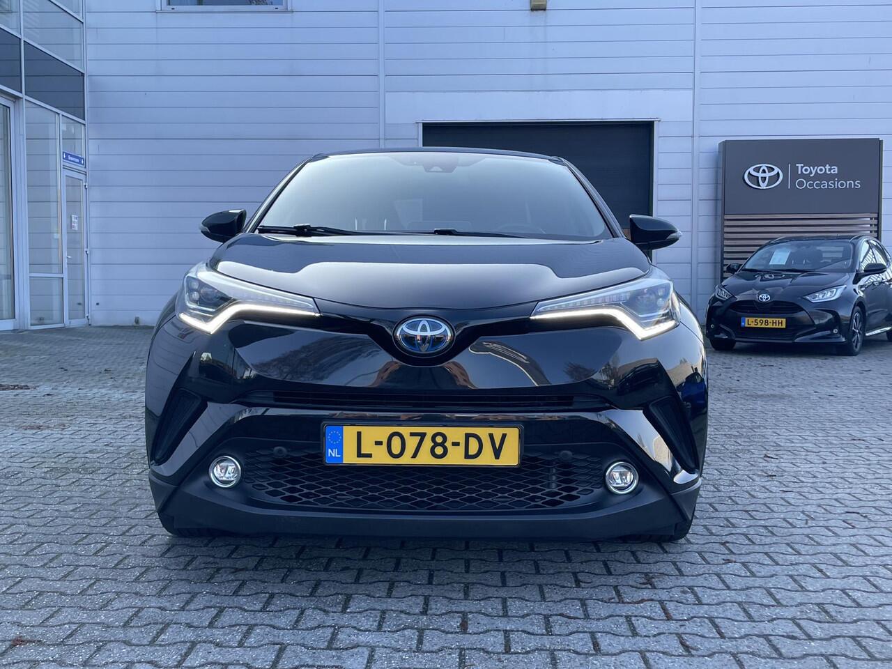 Toyota C-HR 1.8 Hybrid Executive All seasonbanden