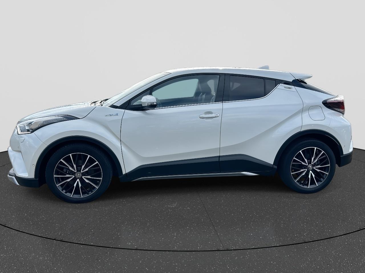 Toyota C-HR 1.8 Hybrid Executive Ultimate RIJKLAAR | Navigatie | PDC | Camera | Trekhaak | Blind Spot