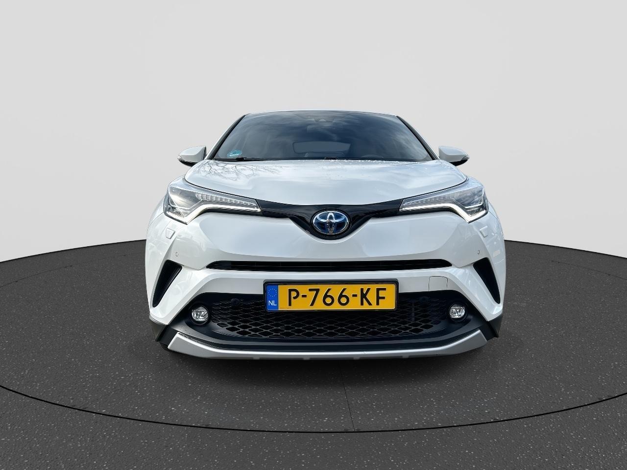 Toyota C-HR 1.8 Hybrid Executive Ultimate RIJKLAAR | Navigatie | PDC | Camera | Trekhaak | Blind Spot