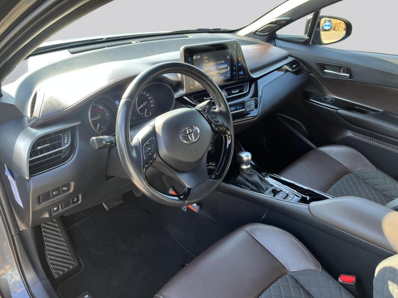 Toyota C-HR 1.8 Hybrid Executive Ultimate