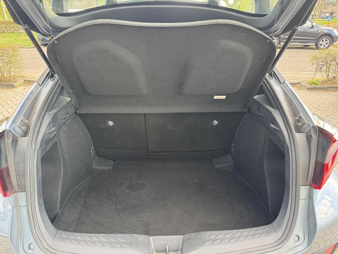 Toyota C-HR 1.8 Hybrid Active