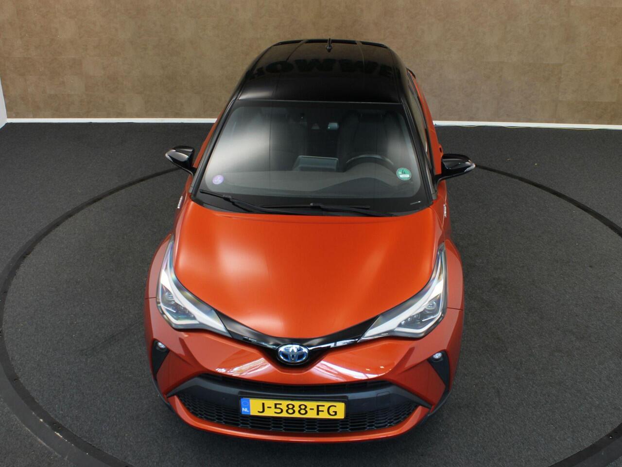 Toyota C-HR 2.0 Hybrid Launch Edition - ORIGINEEL NEDERLANDSE AUTO - AFNEEMBARE TREKHAAK - TREKGEWICHT 725 KG - AFKOMSTIG VAN 1E EIGENAAR- 18 INCH LICHT METALEN VELGEN - LEDEREN BEKLEDING - PARKEERASSISTENT - PARKEERSENSOREN VOOR/ ACHTER - VOORSTOELEN VERWARMD