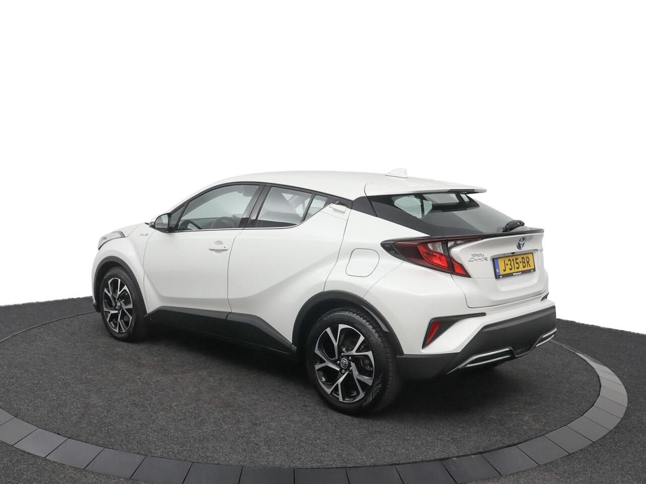 Toyota C-HR 2.0 Hybrid Dynamic | Navigatie | Cruise control | Keyless |
