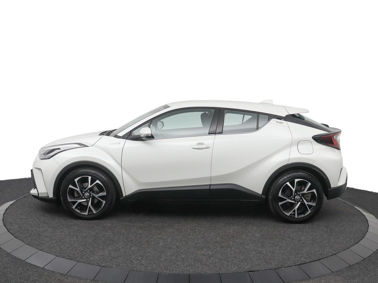 Toyota C-HR 2.0 Hybrid Dynamic | Navigatie | Cruise control | Keyless |