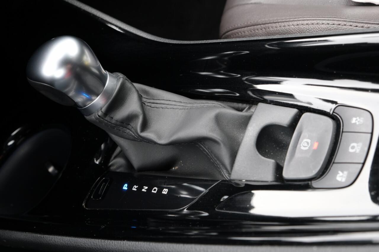 Toyota C-HR 1.8 Hybrid 122PK Executive Ultimate Automaat | JBL Premium audio