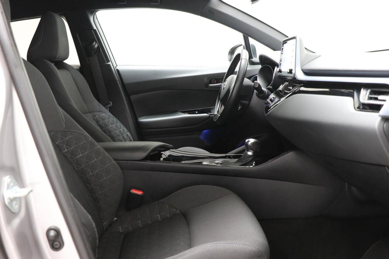Toyota C-HR 1.8 Hybrid First Edition | STUURVERWARMING | DAB | CAMERA | TREKHAAK