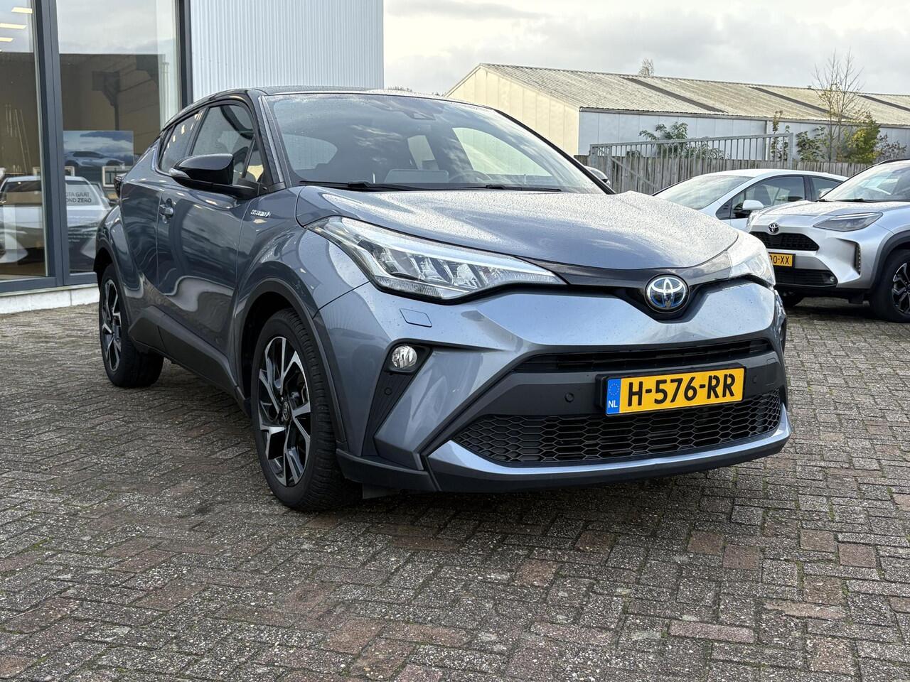 Toyota C-HR 1.8 Hybrid Bi-Tone | Stuurverwarming | Achteruitrijcamera |