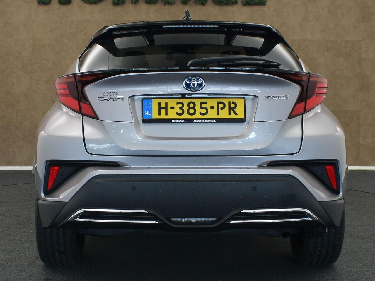 Toyota C-HR 2.0 Hybrid First Edition - ORIGINEEL NEDERLANDSE AUTO - BEARLOCK - BI-TONE - JBL GELUIDSINSTALLATIE - PARKEERSENSOREN VOOR EN ACHTER - LENDEN STEUN- STOELVERWARMING - KEYLESS ENTRY EN START - DODEHOEK DETECTIE