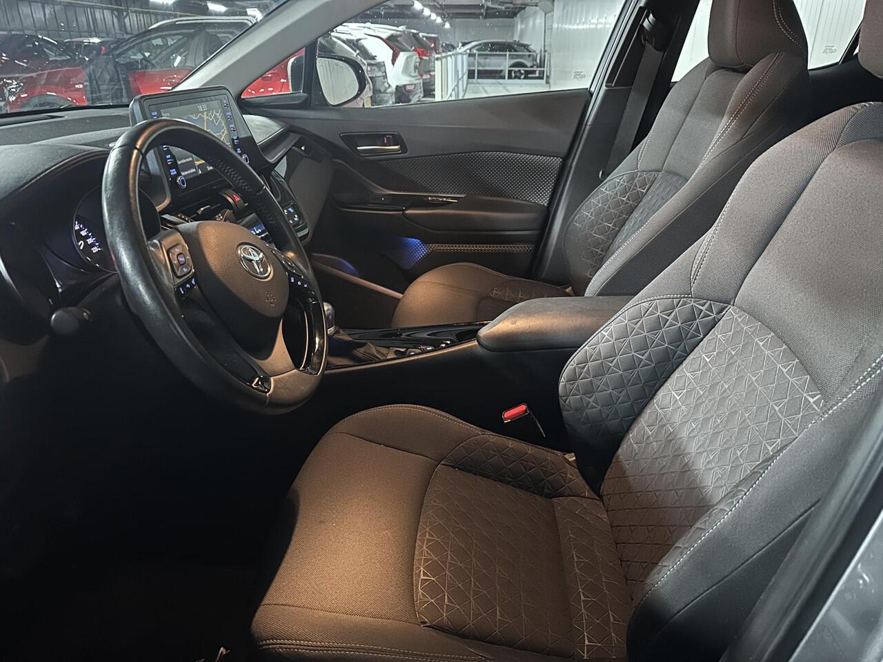 Toyota C-HR 1.8 Hybrid Dynamic NL auto, 1e eigenaar, zeer netjes, slechts 46000KM