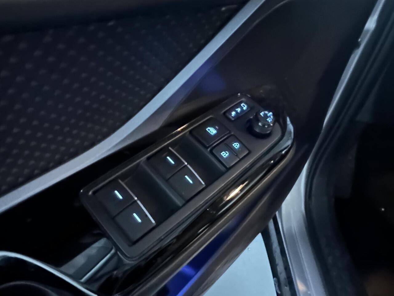 Toyota C-HR 1.8 Hybrid Dynamic NL auto, 1e eigenaar, zeer netjes, slechts 46000KM