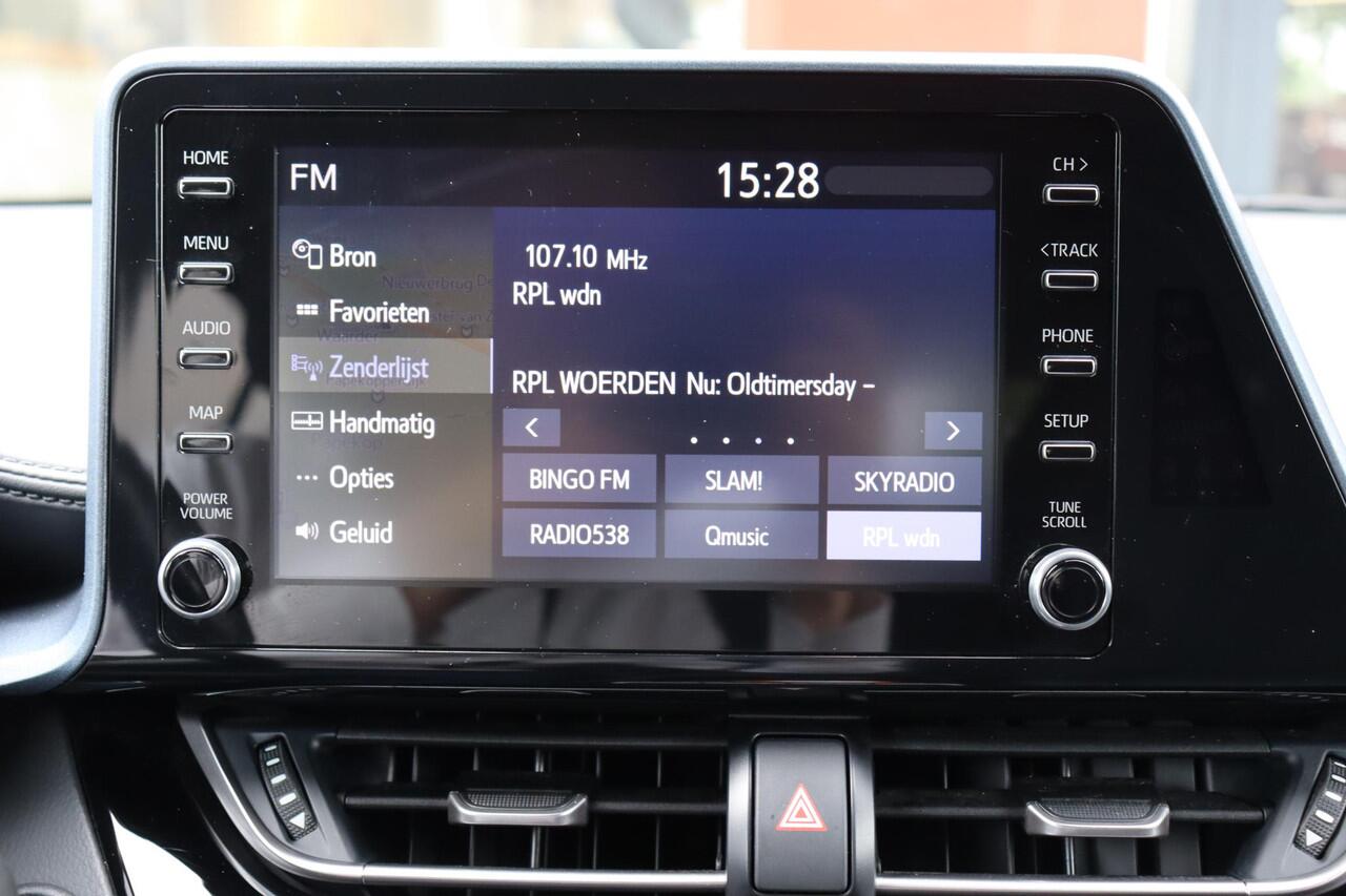 Toyota C-HR 2.0 Hybrid Bi-Tone, Trekhaak , Stoelverwarming