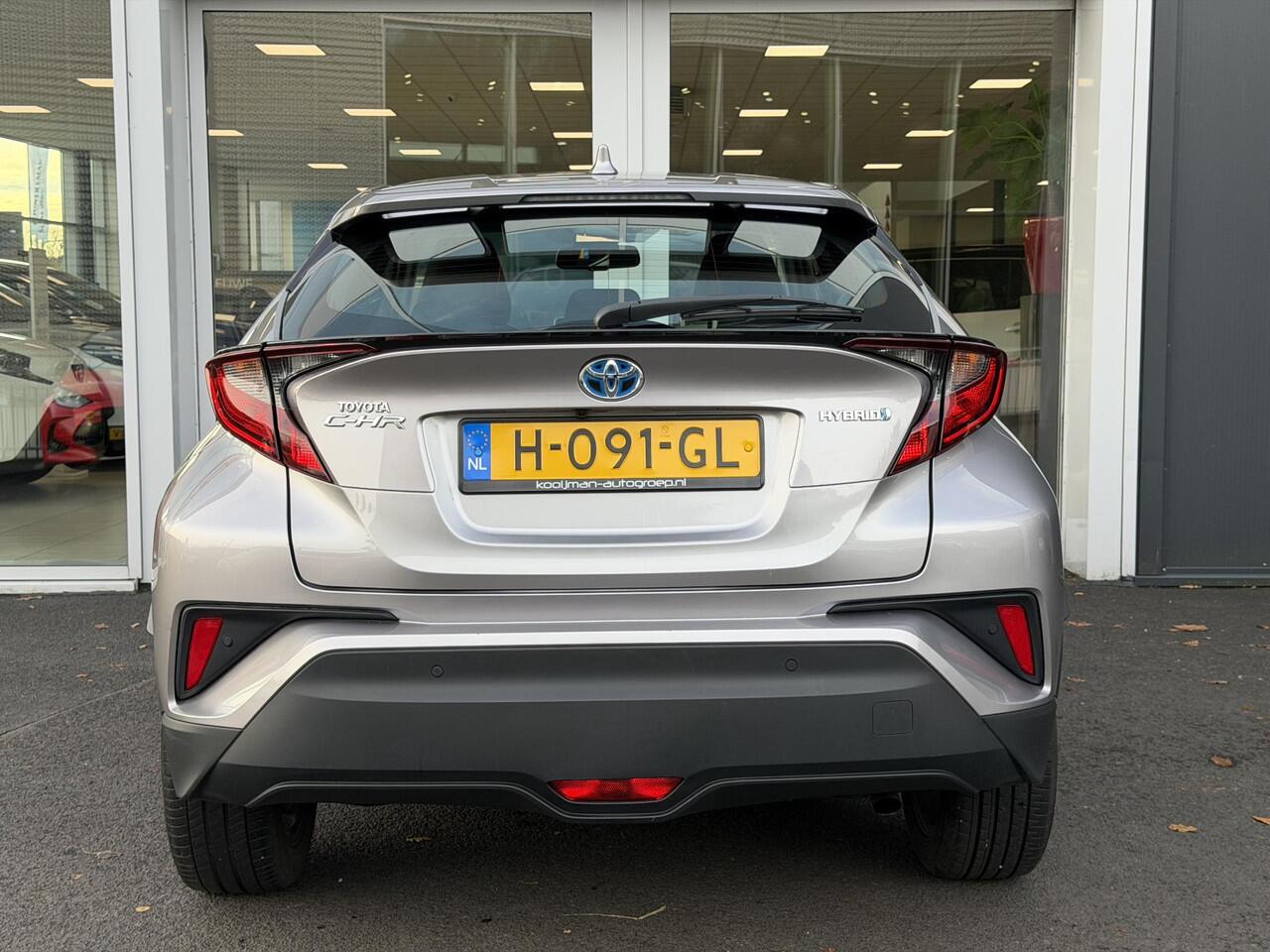 Toyota C-HR 1.8 Hybrid Dynamic Apple/Android CarPlay | Parkeersensoren | 18 inch | Navigatie