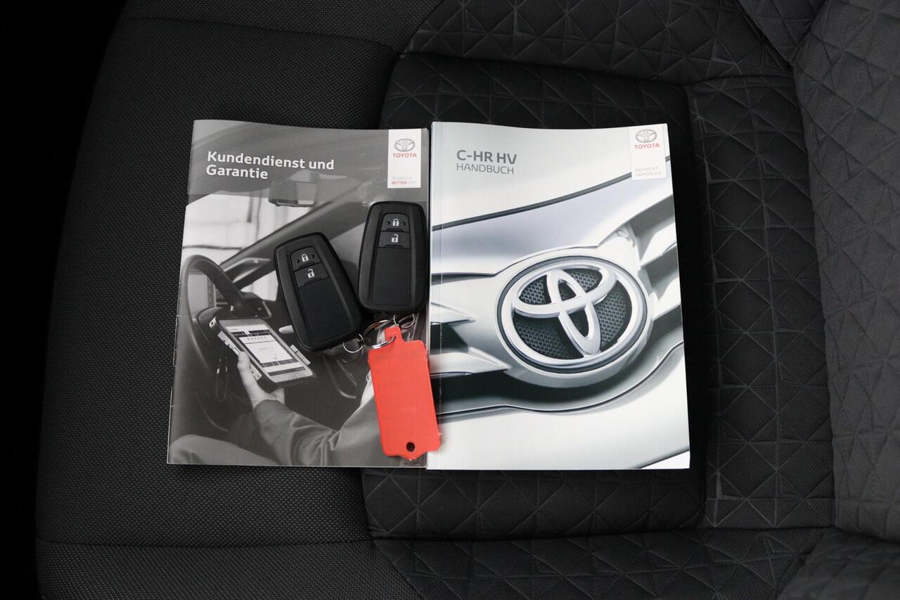 Toyota C-HR 2.0 Hybrid Bi-Tone | Stuur en stoelverwarming | Dodehoek detectie | Apple carplay android auto |