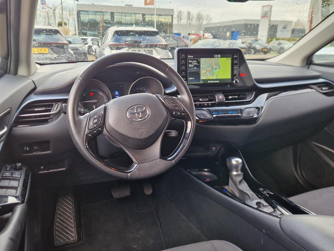Toyota C-HR 2.0 Hybrid Dynamic 180 PK
