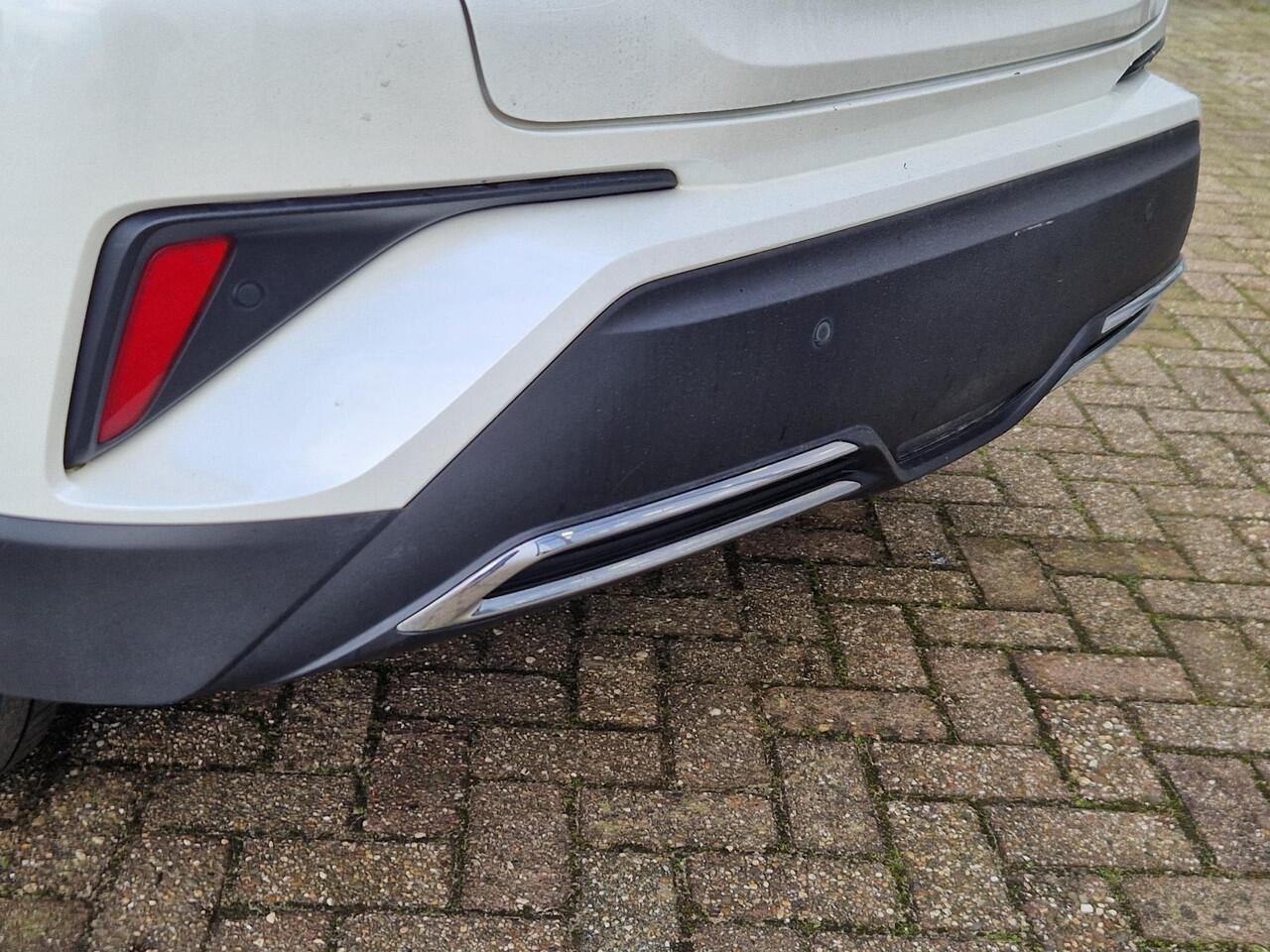 Toyota C-HR 2.0 Hybrid Dynamic 180 PK
