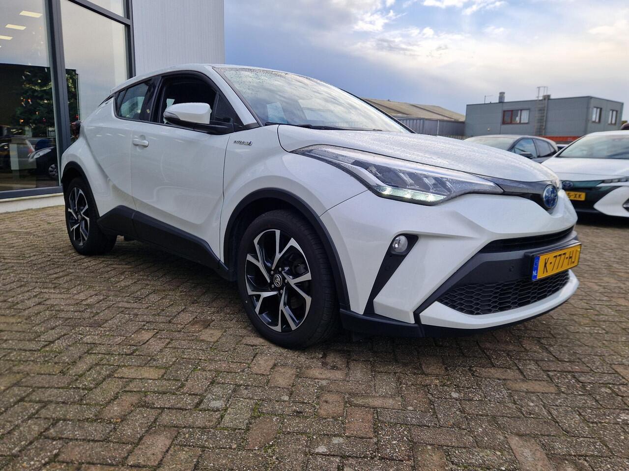 Toyota C-HR 2.0 Hybrid Dynamic 180 PK
