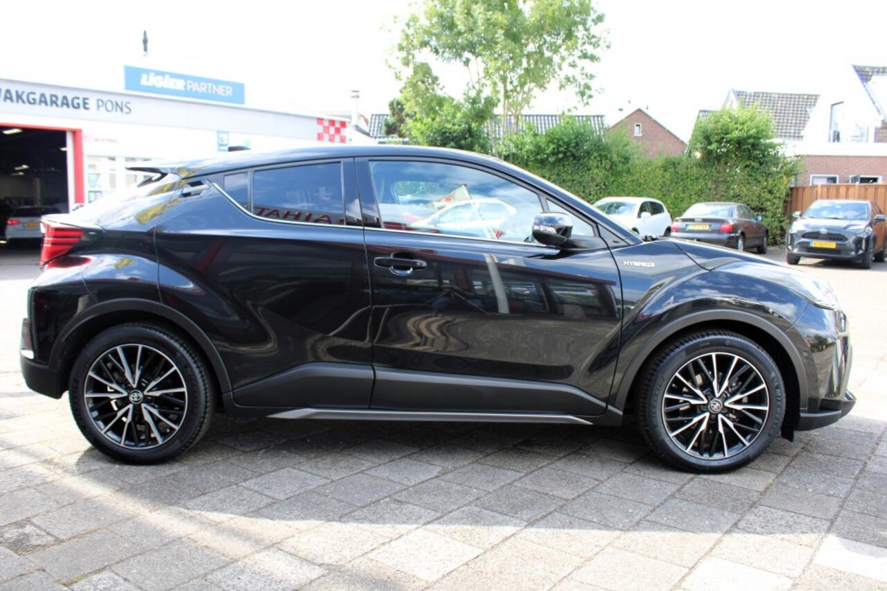 Toyota C-HR 2.0 Hybrid Executive