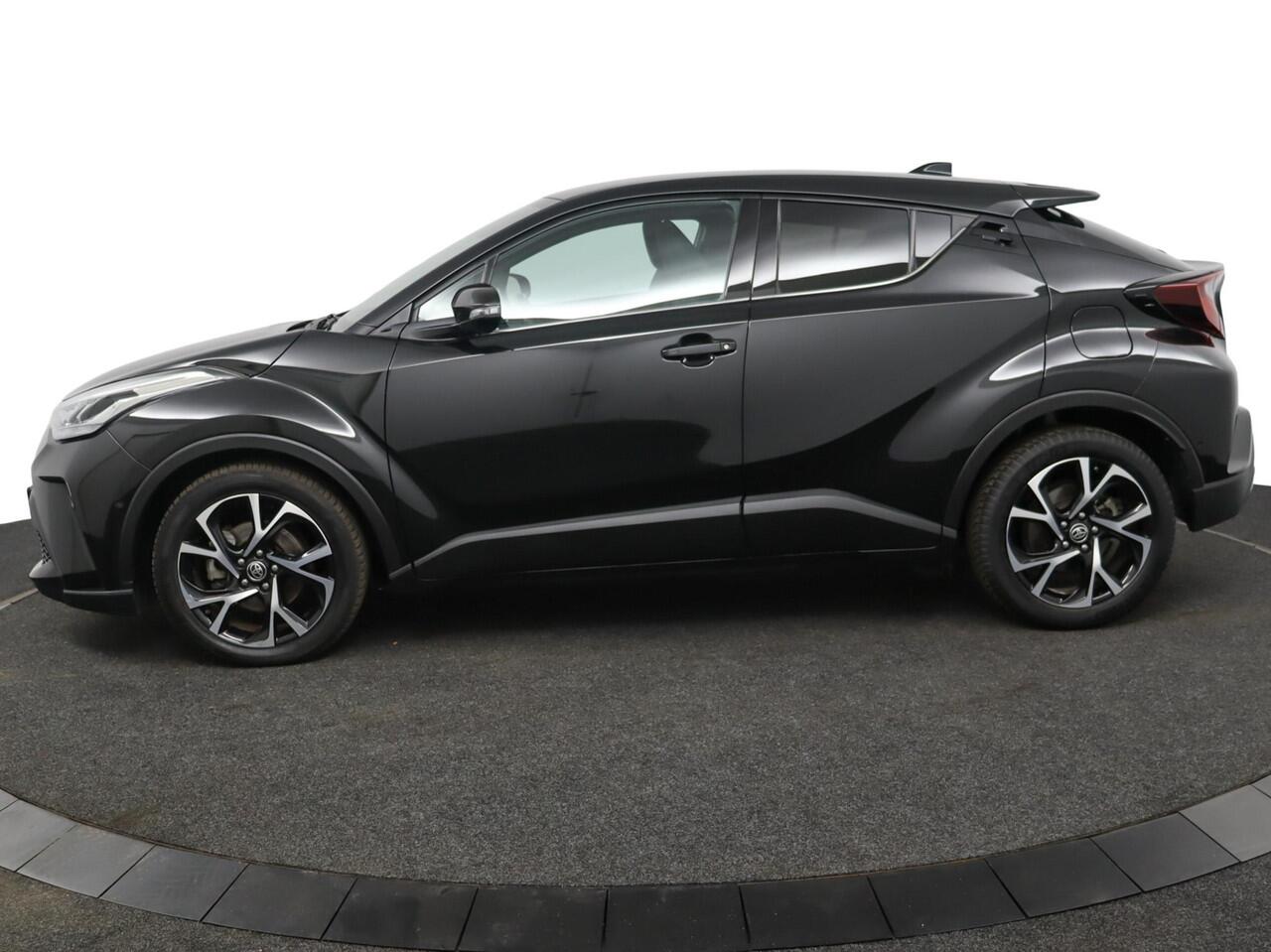 Toyota C-HR 2.0 Hybrid First Edition | Adaptive Cruise Control | Achteruitrijcamera | Dodehoekdetectie | Stoel/Stuurverwarming