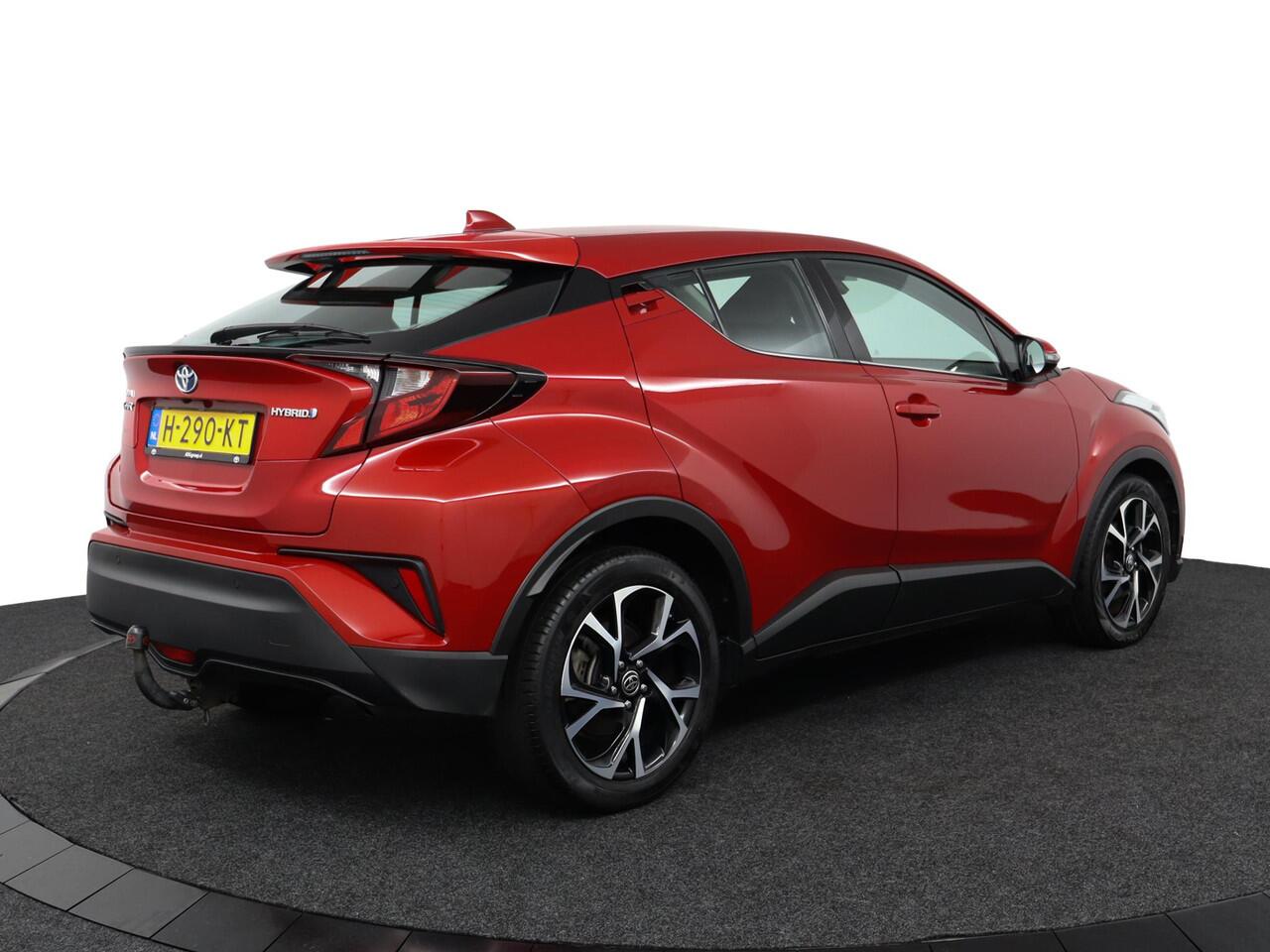 Toyota C-HR 1.8 Hybrid Dynamic | Trekhaak | Parkeersensoren | Apple Carplay/Android Auto |