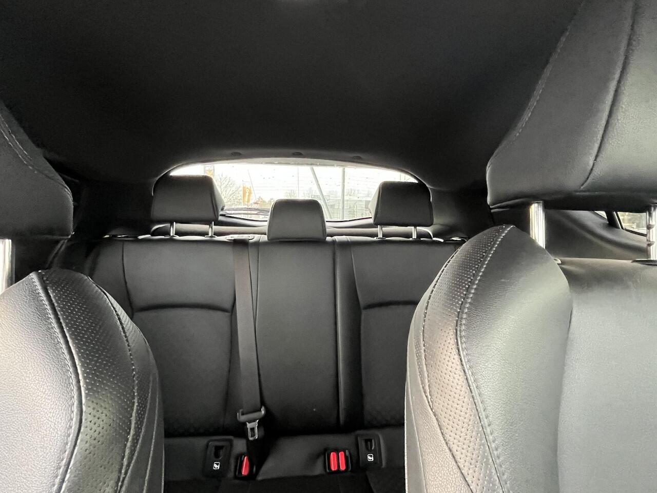 Toyota C-HR 2.0 Hybrid Launch Edition