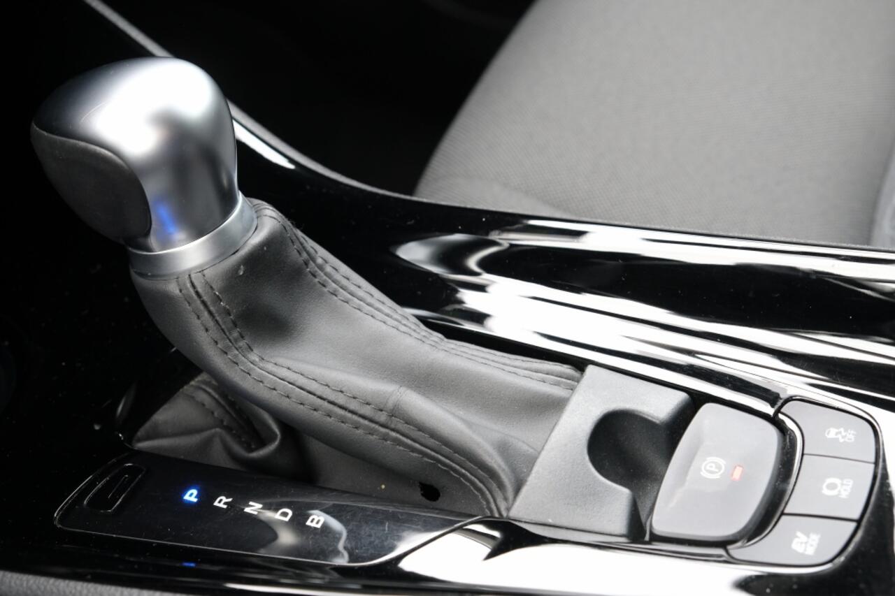 Toyota C-HR 1.8 Hybrid Dynamic Automaat | Intelligente parkeersensoren voor