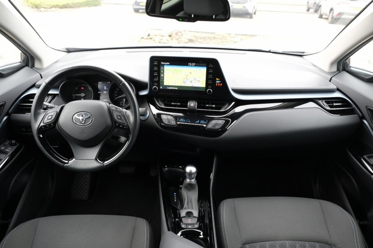 Toyota C-HR 1.8 Hybrid Dynamic Automaat | Intelligente parkeersensoren voor