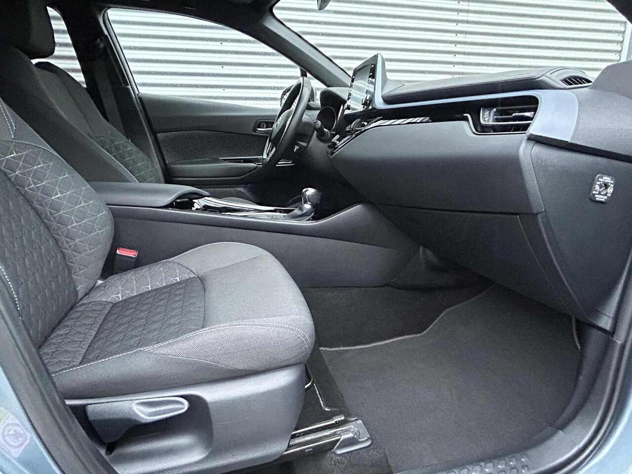 Toyota C-HR 1.8 Hybrid Active | Led | Camera | PDC | CruiseControl Adpt. |