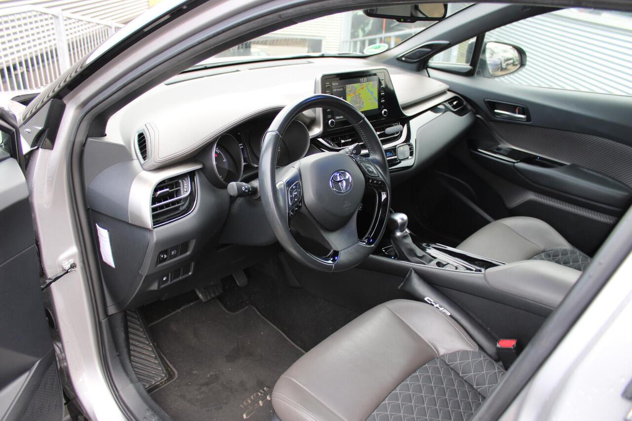 Toyota C-HR 2.0 Hybrid Launch Edition Leder / Carplay / Stoel Verwarming