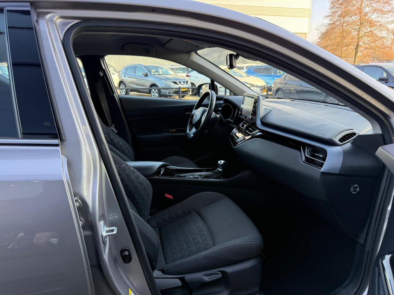 Toyota C-HR 1.8 Hybrid Dynamic *Adaptieve Cruise Control*