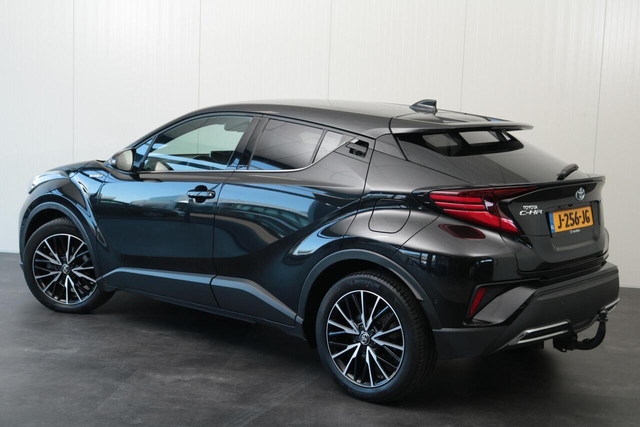 Toyota C-HR 2.0 Hybrid Executive, Leder, BSM