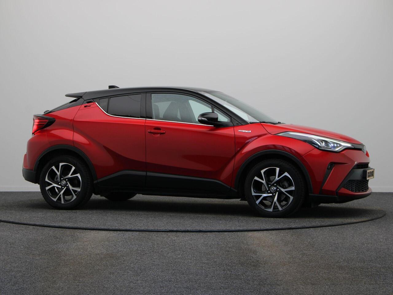 Toyota C-HR 2.0 Hybrid First Edition | Bi Tone | Apple Carplay & Android Auto | JBL Audio | Stoelverwarming |