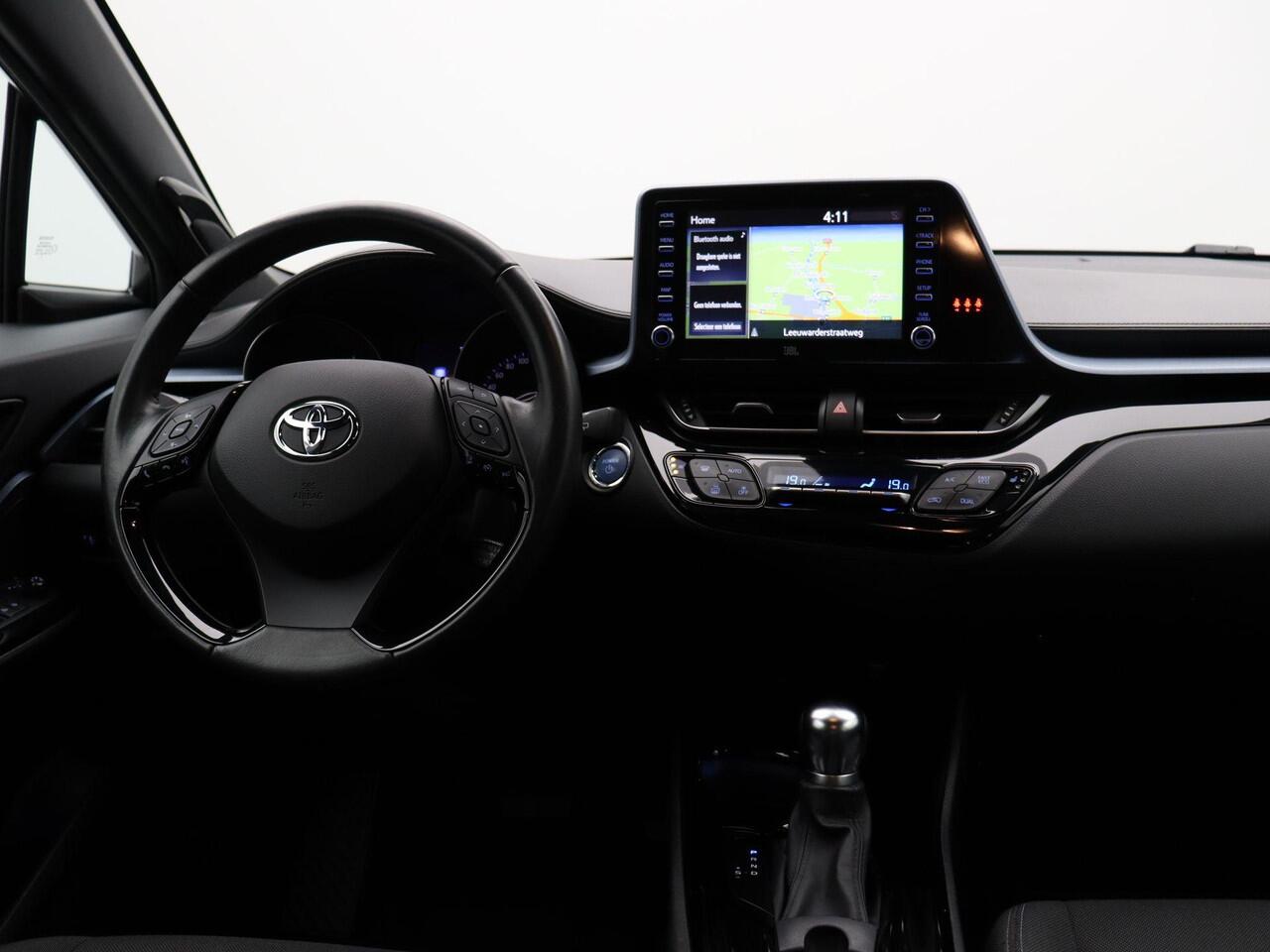 Toyota C-HR 2.0 Hybrid First Edition | Bi Tone | Apple Carplay & Android Auto | JBL Audio | Stoelverwarming |