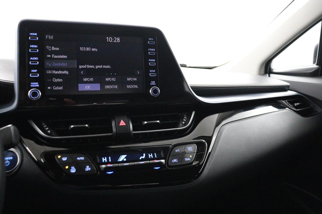 Toyota C-HR 2.0 Hybrid Dynamic | Apple Carplay/Android Auto | Cruise control adaptief | navigatiesysteem full map |