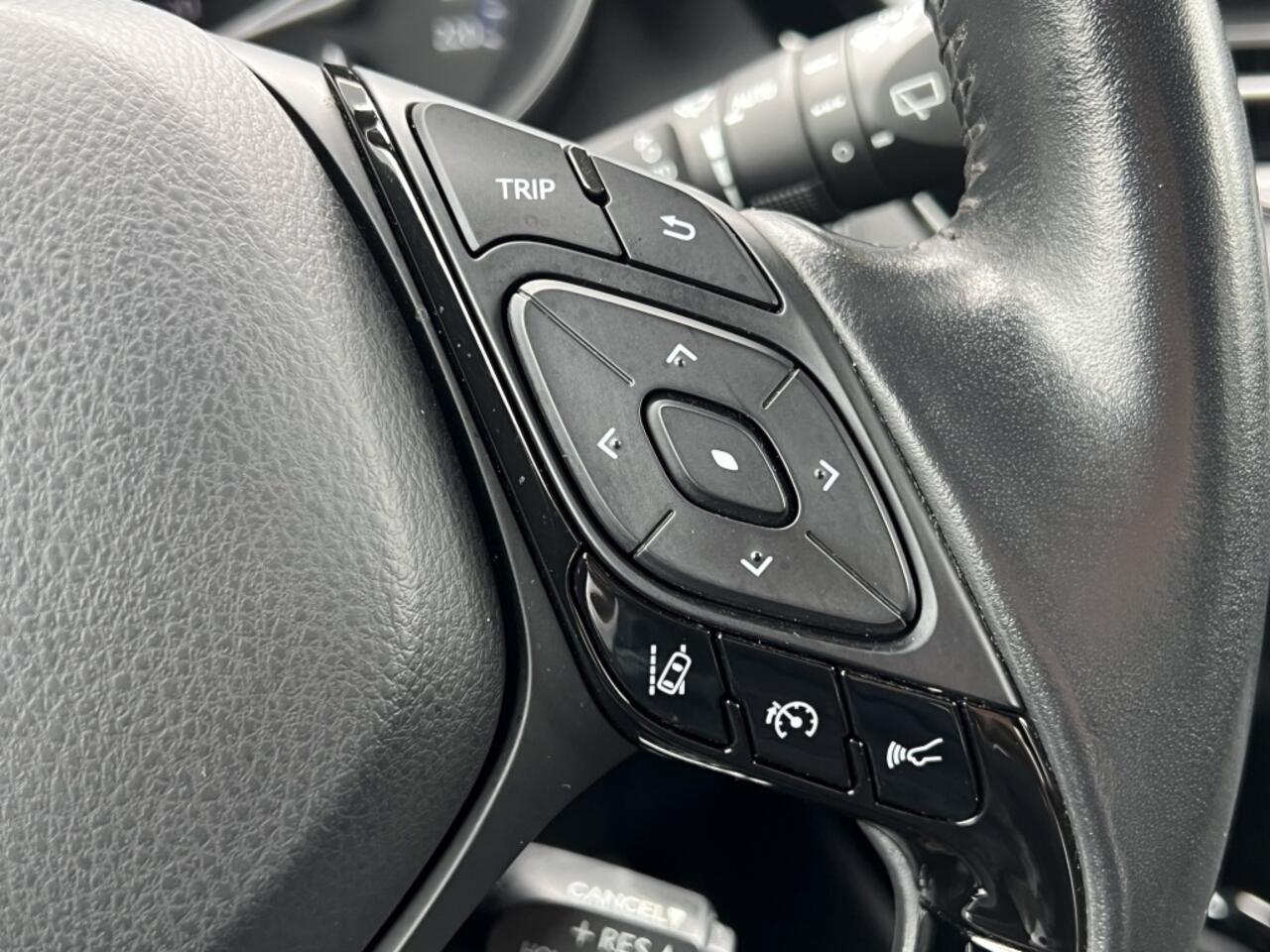 Toyota C-HR 2.0 Hybrid Style | Navigatie | Blindspot