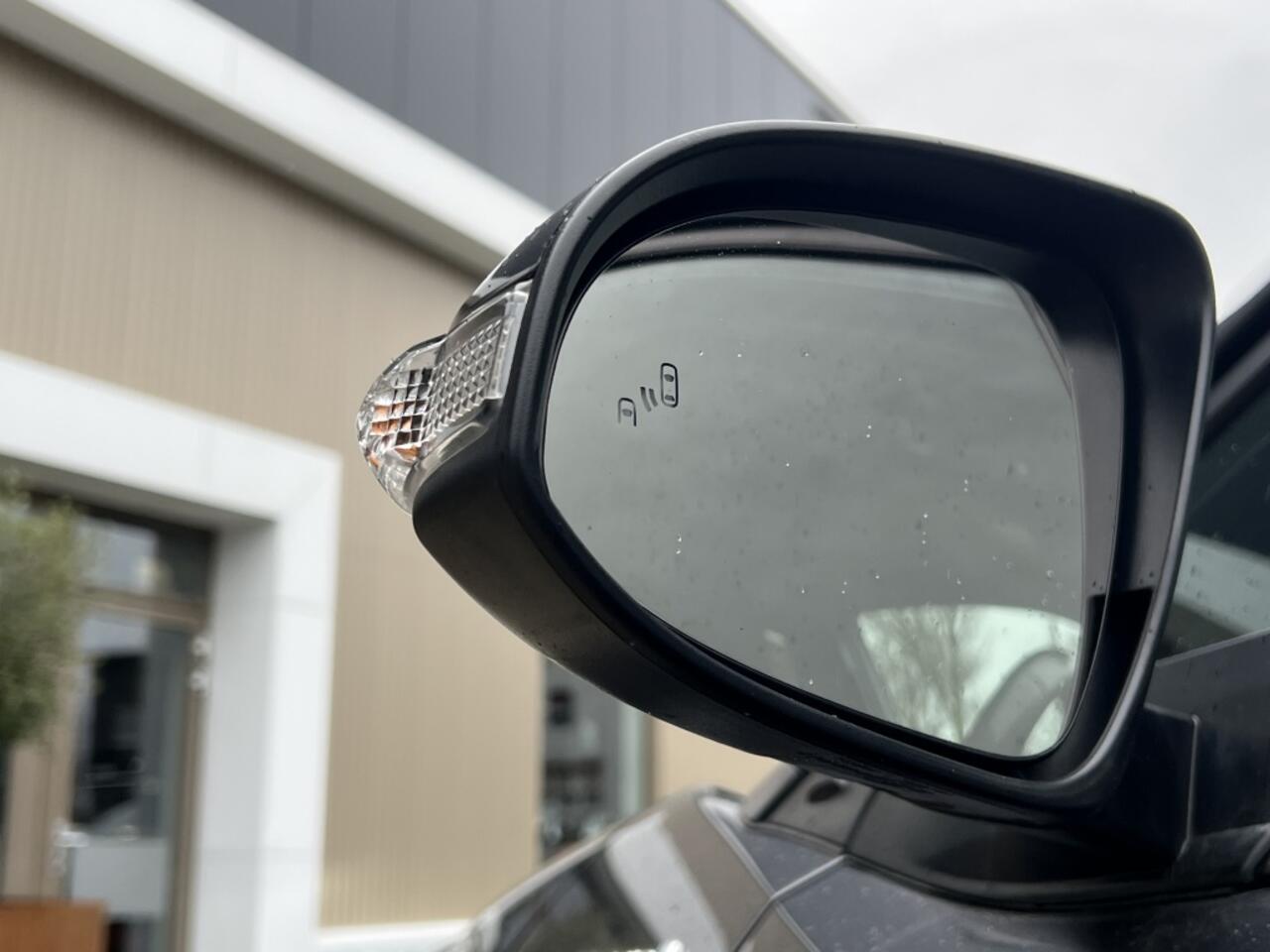 Toyota C-HR 2.0 Hybrid Style | Navigatie | Blindspot