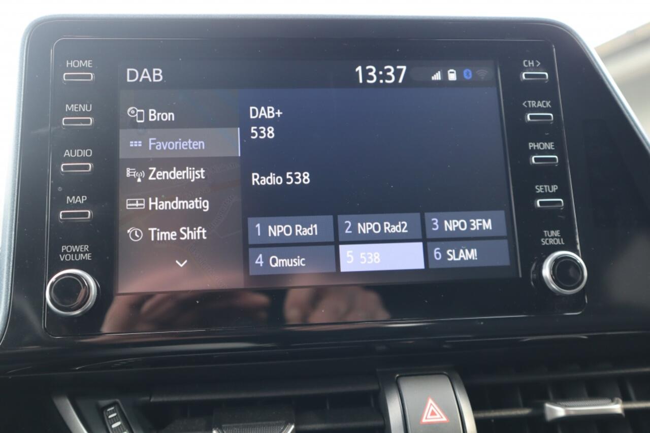 Toyota C-HR 2.0 Hybrid Bi-Tone Apple CarPlay | Treeplanken | Stuur-Stoelverw