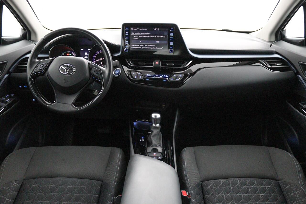 Toyota C-HR 2.0 Hybrid Dynamic | Navigatie | Cruise control | Keyless |