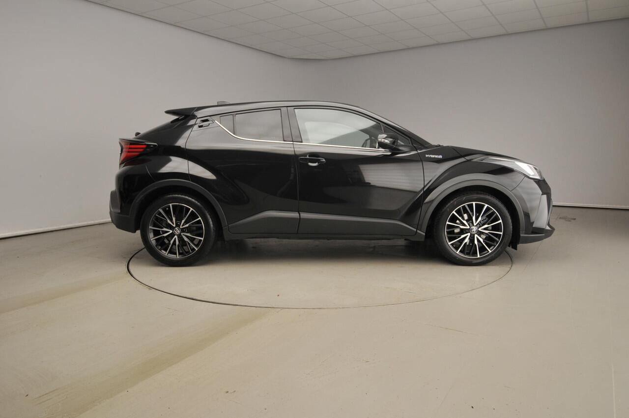 Toyota C-HR 2.0 Hybrid Business Plus | Camera | Navi | Stoel + stuur verwarmd | 18"