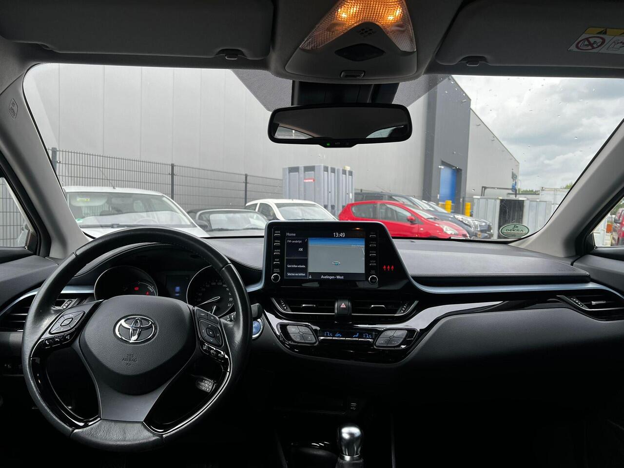 Toyota C-HR 2.0 Hybrid Dynamic | NL Auto | 184 PK | Parkeersensoren | Navigatie | Adaptive Cruise Control | Achteruitrij camera | Keyless | Elektr. Inklapbare buitenspiegels |