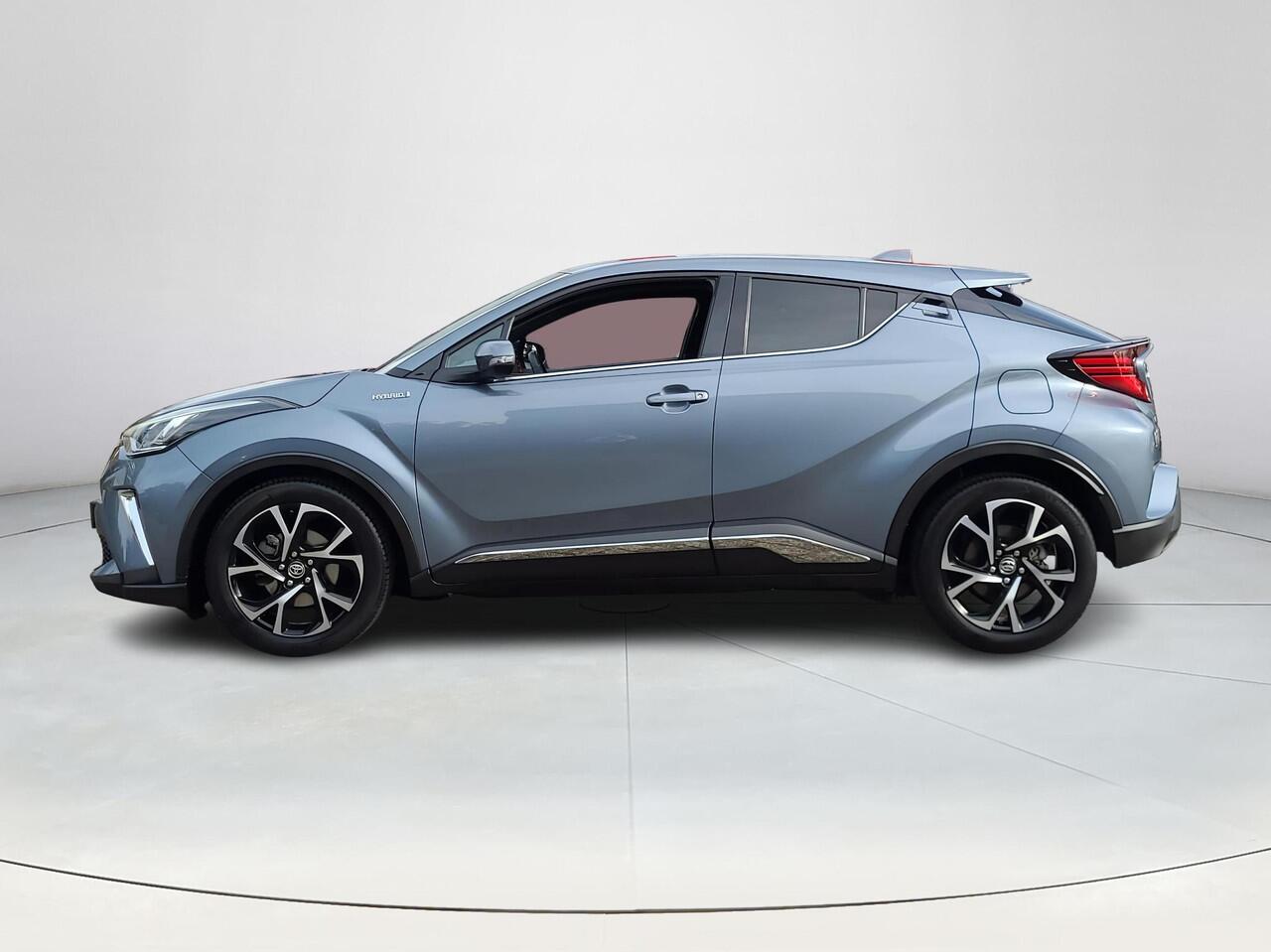 Toyota C-HR 1.8 Hybrid First Edition | Apple CarPlay | Navigatie | Parkeersensoren | Rijklaarprijs incl. garantie |