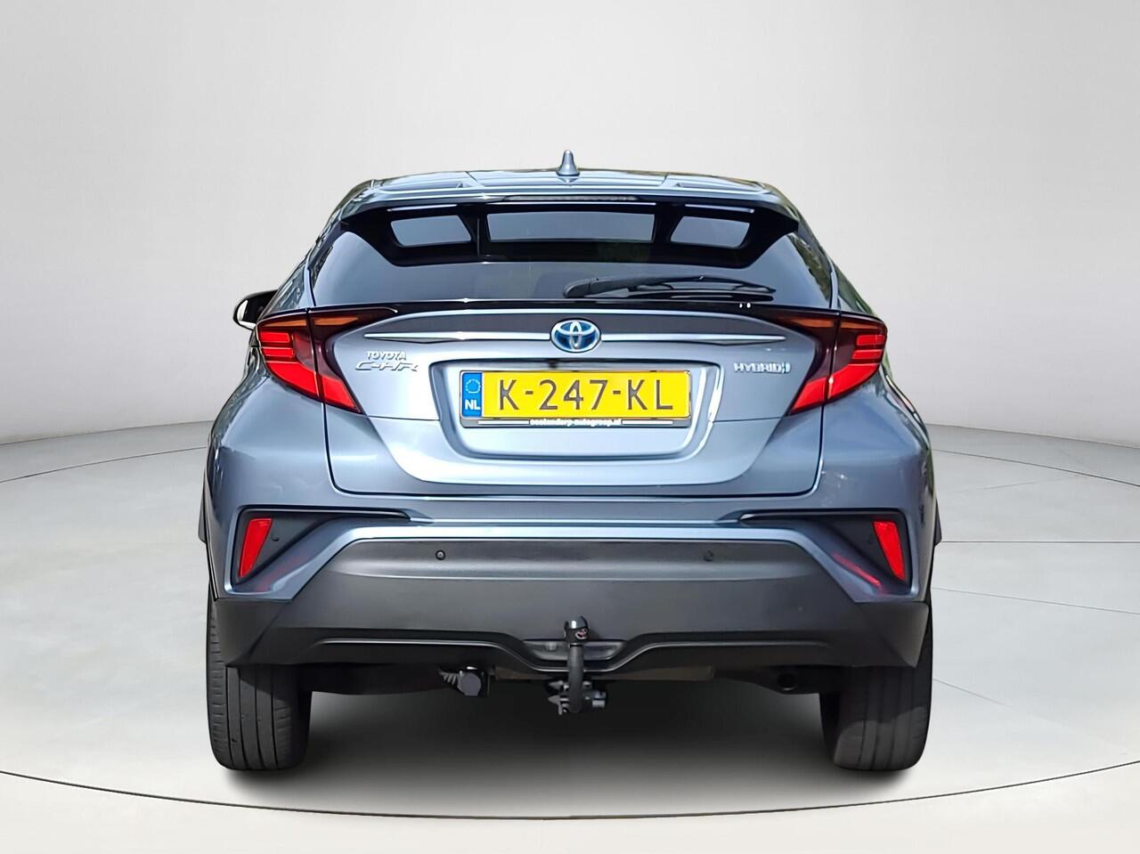 Toyota C-HR 1.8 Hybrid First Edition | Apple CarPlay | Navigatie | Parkeersensoren | Rijklaarprijs incl. garantie |