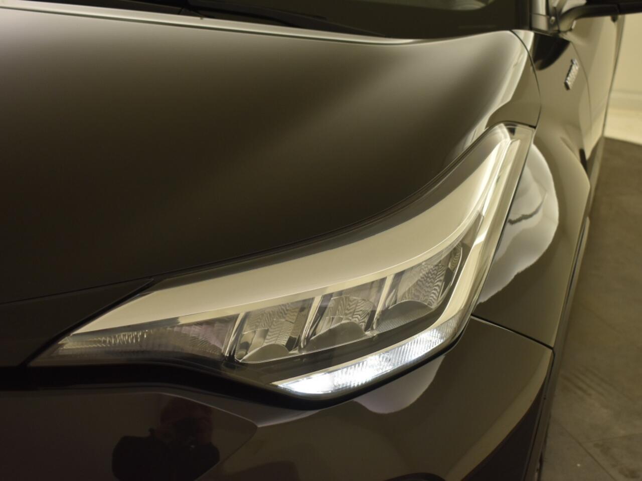 Toyota C-HR 1.8 Hybrid Dynamic Edition | Parkeersensoren V+A | Carplay