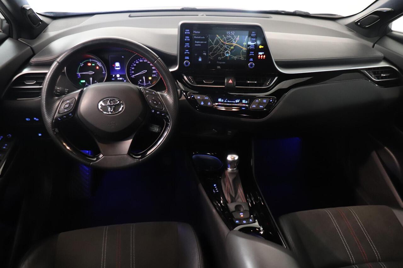 Toyota C-HR 2.0 Hybrid GR Sport | Camera | Climate control | Adaptieve cruisecontrol | Navigatie | Stoelverwarming | JBL audio | Sidesteps |