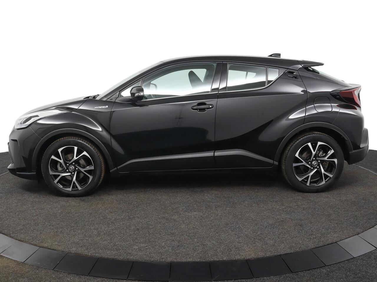 Toyota C-HR 2.0 Hybrid Dynamic | Camera | Adaptieve Cruise Control | Hoogzitter | Navigatie | Keyless Entry | 10 Jaar garantie! |