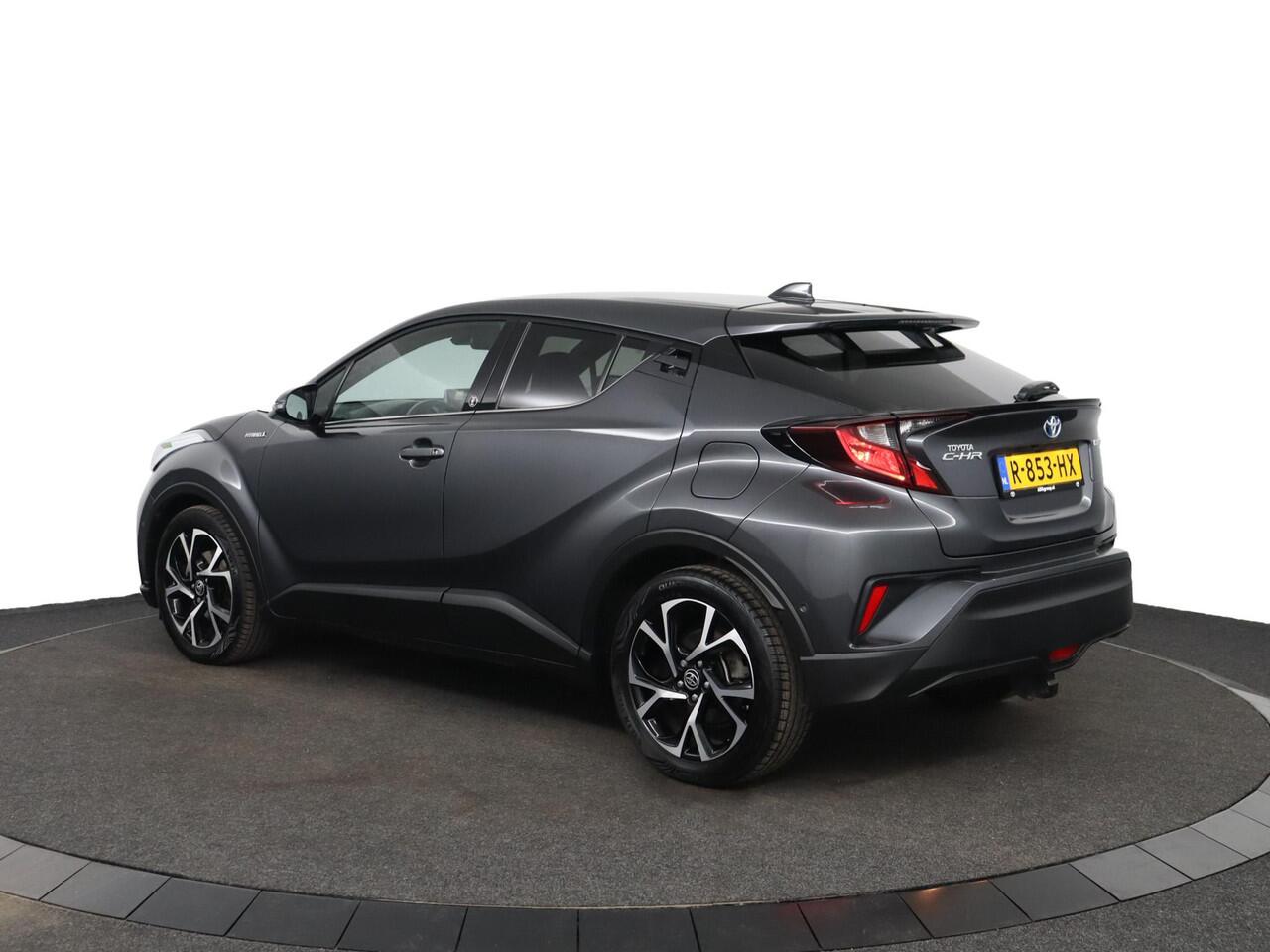 Toyota C-HR 1.8 Hybrid Style limited | Trekhaak | Stoel en Stuurwiel verwarming | Parkeer sensoren |