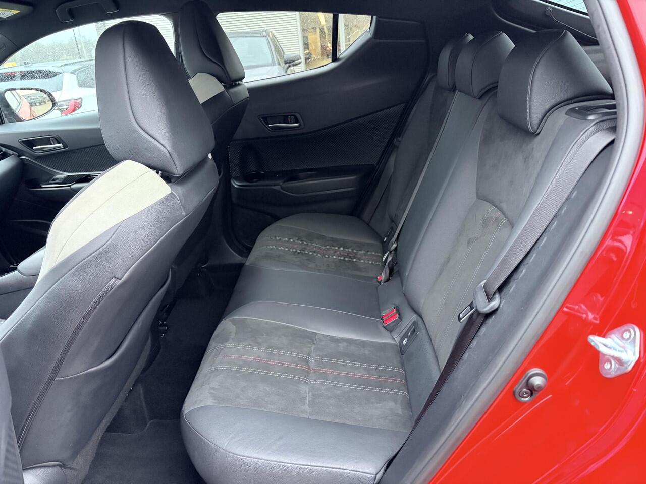 Toyota C-HR 1.8 Hybrid GR-Sport