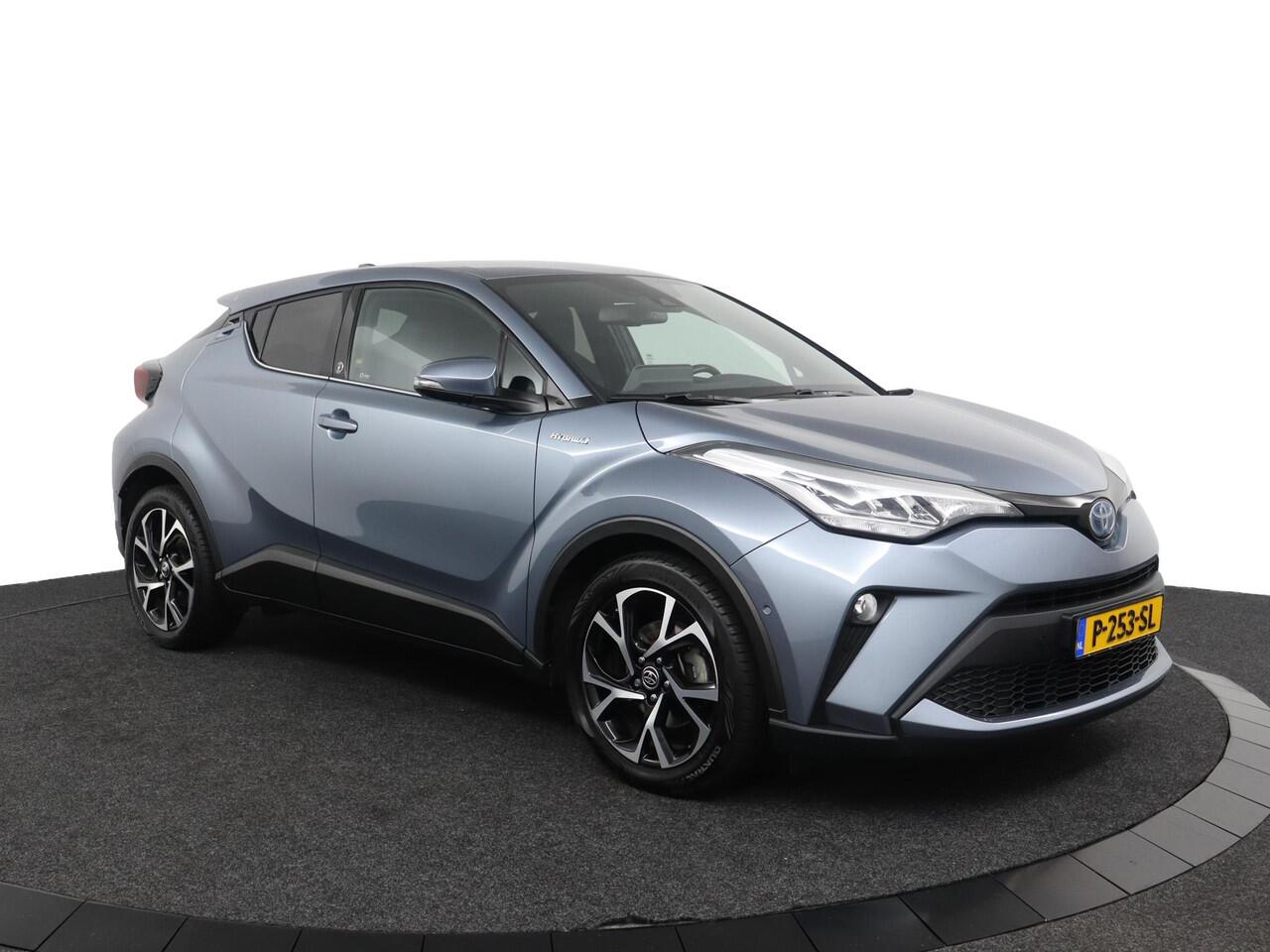 Toyota C-HR 1.8 Hybrid First Edition | Navigatie | Apple Carplay/Android Auto | Trekhaak | Stoel/Stuurverwarming | Parkeersensoren |